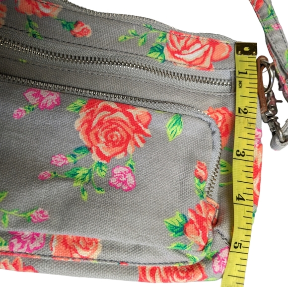 PINK Victoria Secret floral crossbody bag with adjustable straps/detachable NWOT - Picture 14 of 16